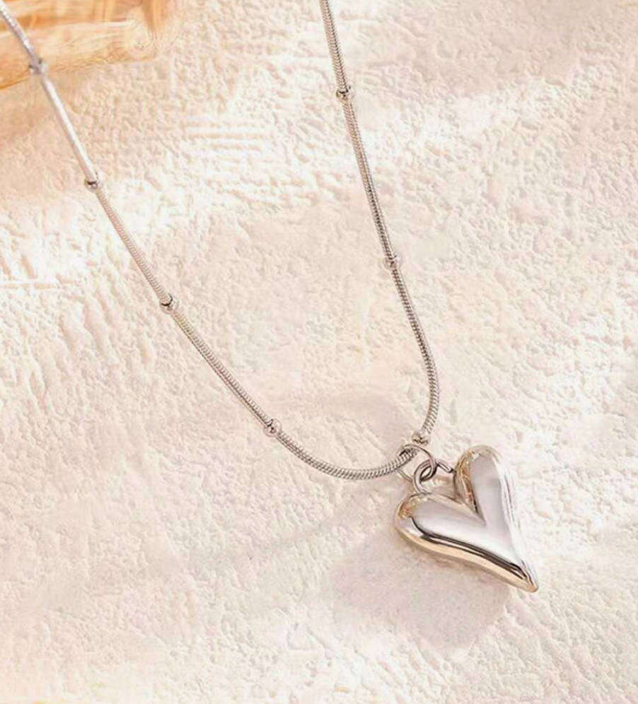 Silver Plated Chic Heart Necklace in Velvet Jewellery Box