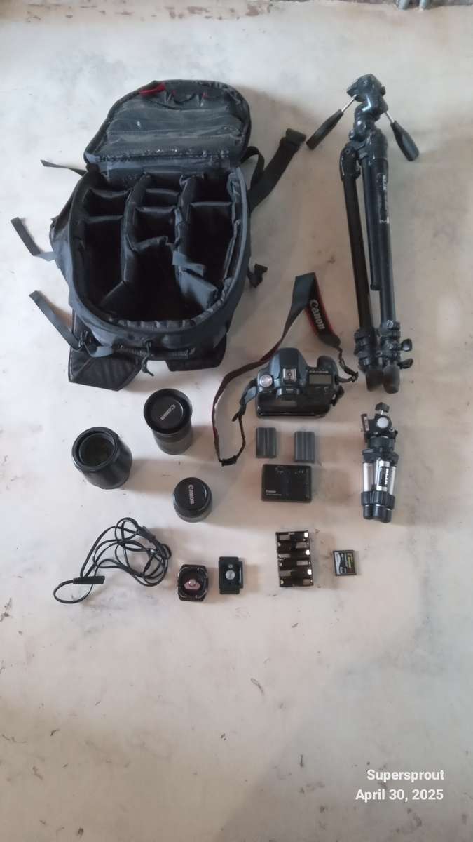 Secondhsnd Canon EOS 50D camera with accessories used good condition