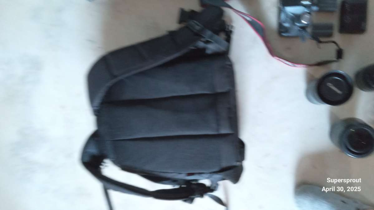 Secondhsnd Canon EOS 50D camera with accessories used good condition