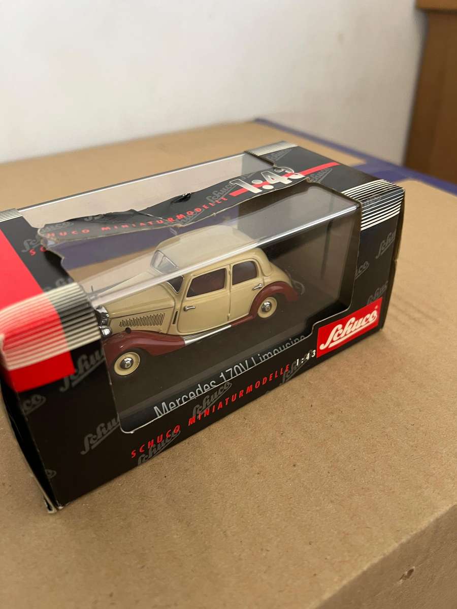 Schuco Mercedes 170V Limousine 1:43