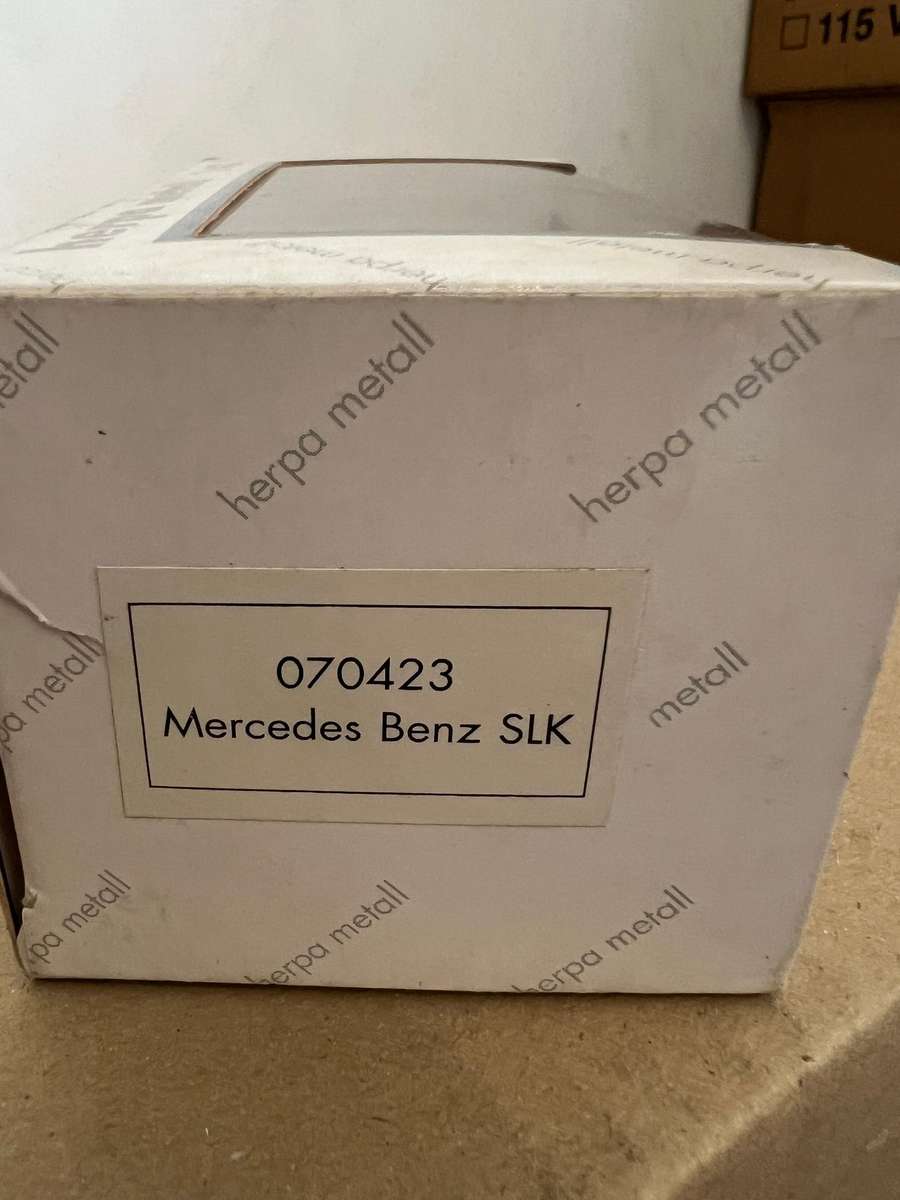 Mercedes Benz SLK 1:43 Yellow (Herpa)