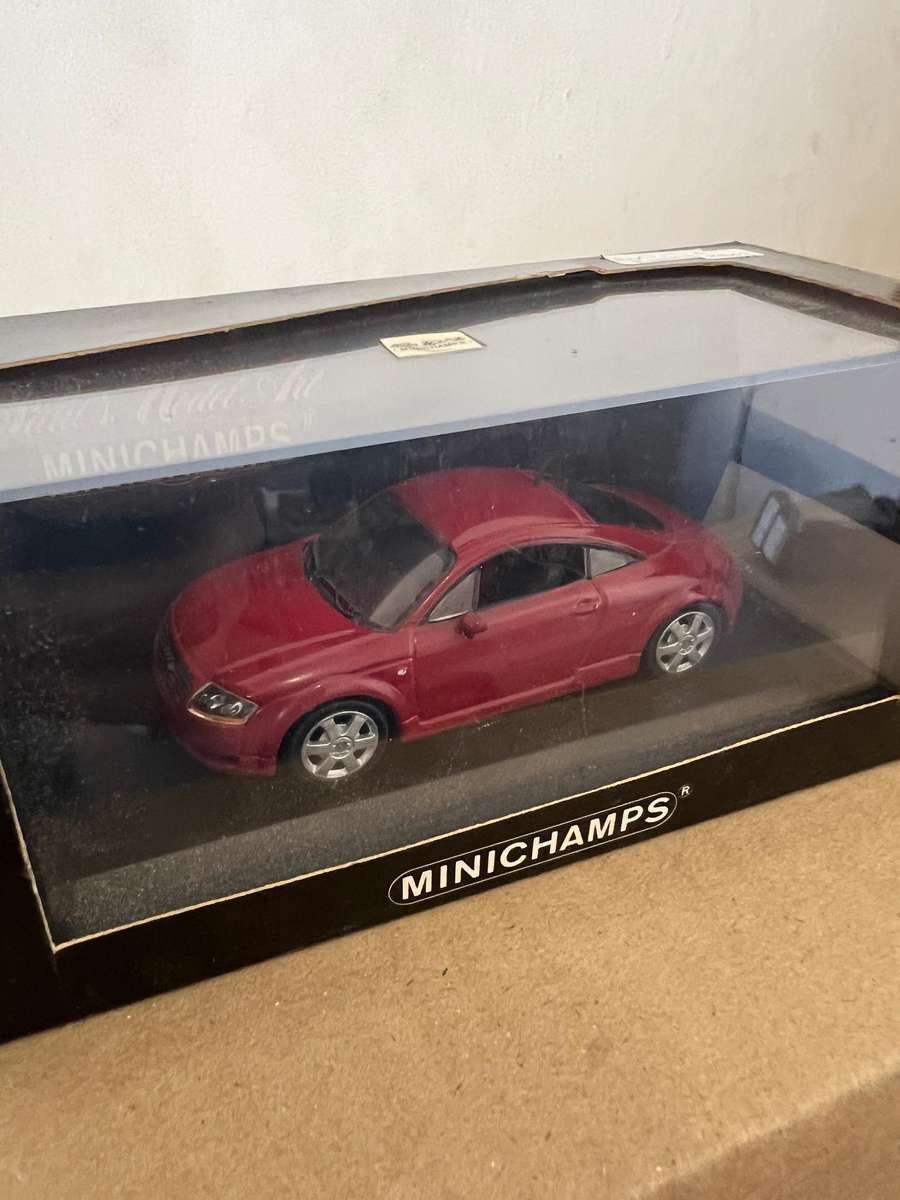Audi TT 1998 [Red] 1:43 (Minichamps)