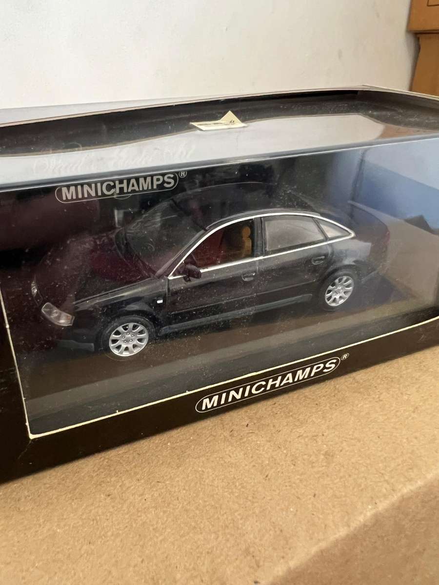Audi A6 Saloon 1997 [Blue Metallic] 1:43 (Minichamps)