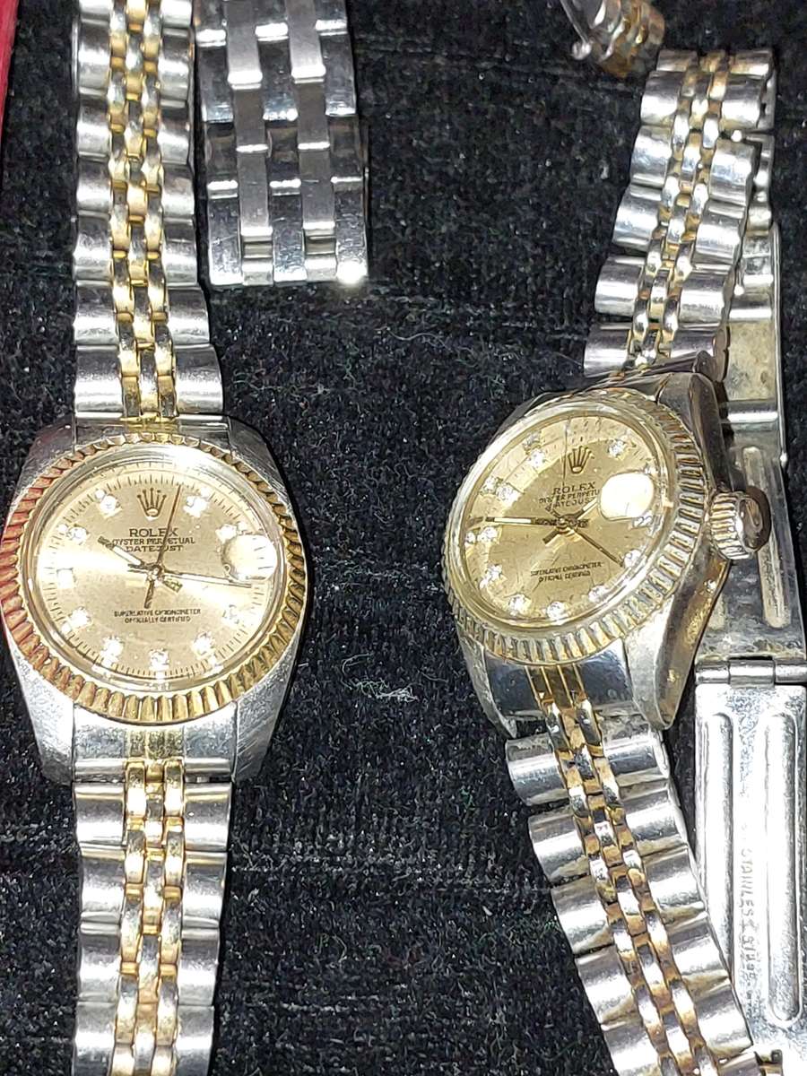 A COLLECTION OF CLOAN JAPANESE MOVEMENT WOMANS WATCHES