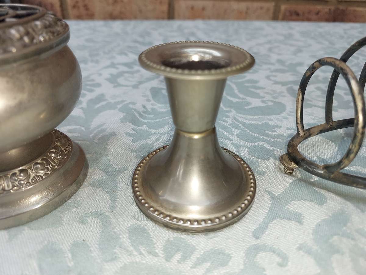 A VINTAGE JOBLOT KITCHEN UTENSILS