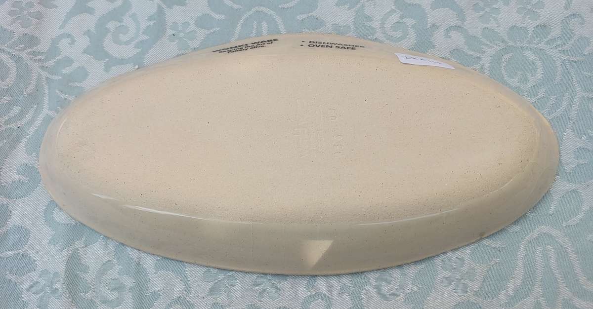 AN ART DECOR WONKI WARE POTTERY SERVING PLATTER