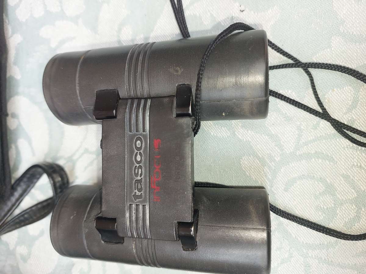A JOBLOT COLLECTION OF POCKET BINOCULARS SOLD AS IS R450