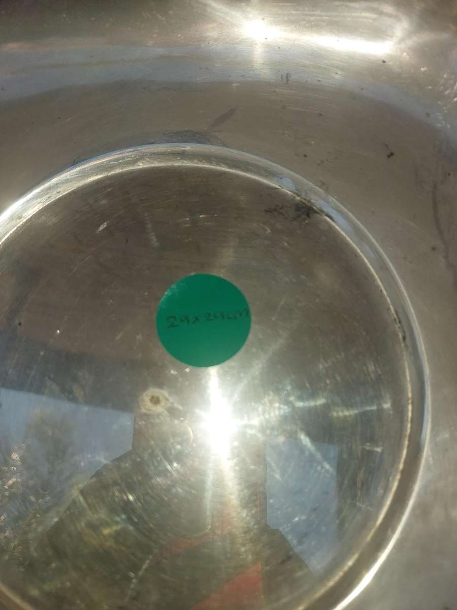 A VINTAGE VICTORIAN SILVER PLATED SERVING BOWL SOLD AS IS