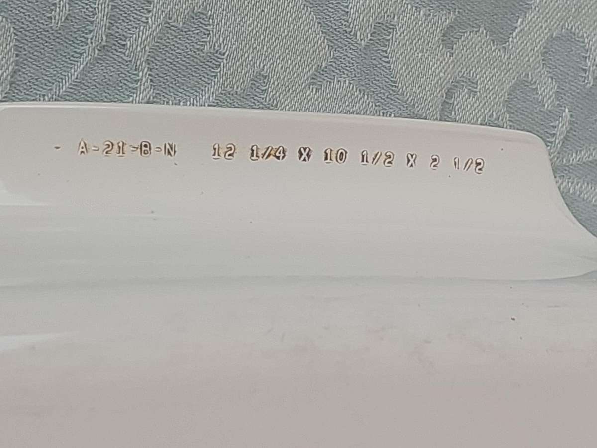 TWO IN GREAT CONDITION CASSEROLES A CORNING WARE AND A MAXWEL AND WILLIAMS SOLD AS IS