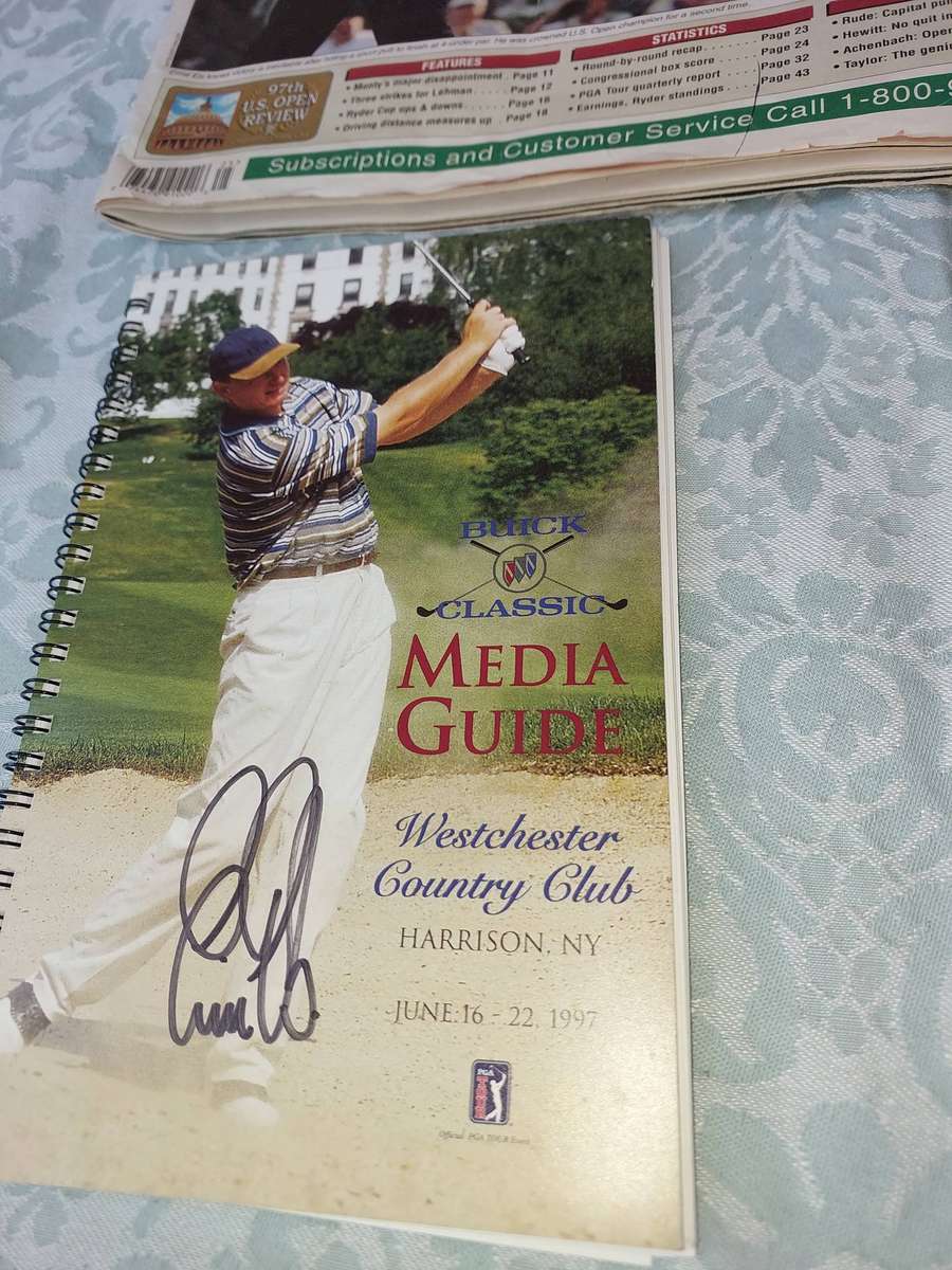 AN ENTIRE COLLECTION ERNIE ELS GOLFING LEGEND MEMORABILIA SOLD AS IS