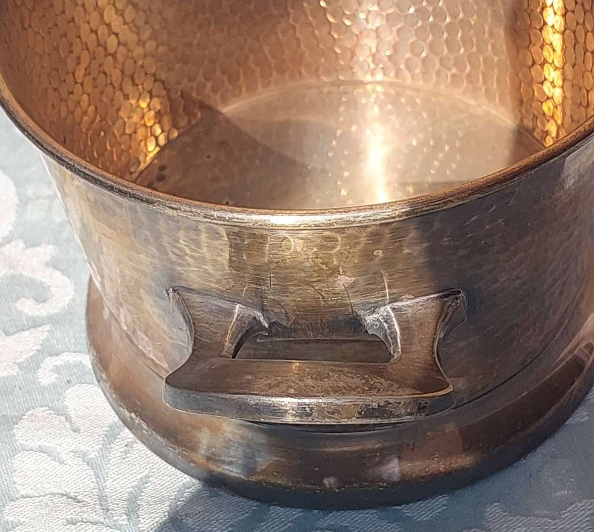 A VINTAGE ICE BUCKET SOLD AS IS