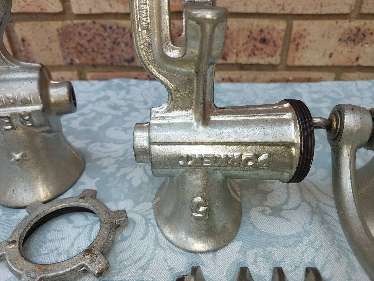 Set of 3 vintage manual meat grinders