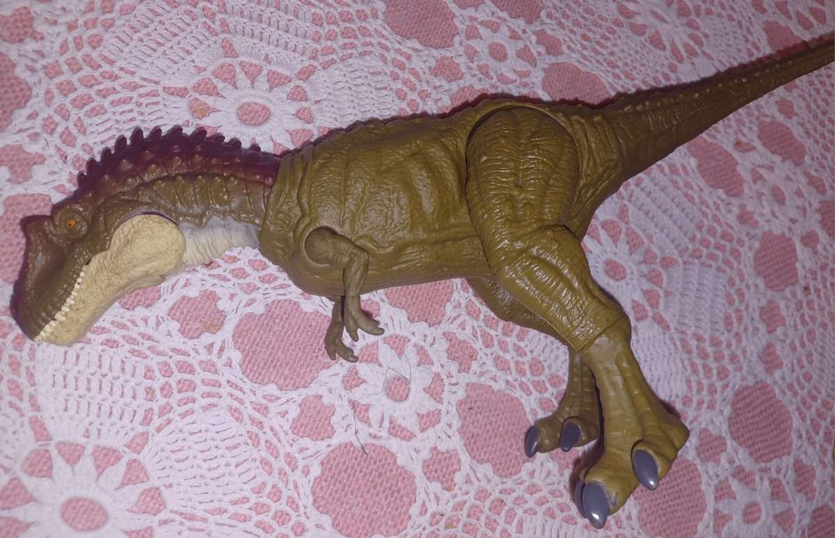 2018 Jurassic World Battle Damage Albertosaurus ~ Action Figure Dinosaur