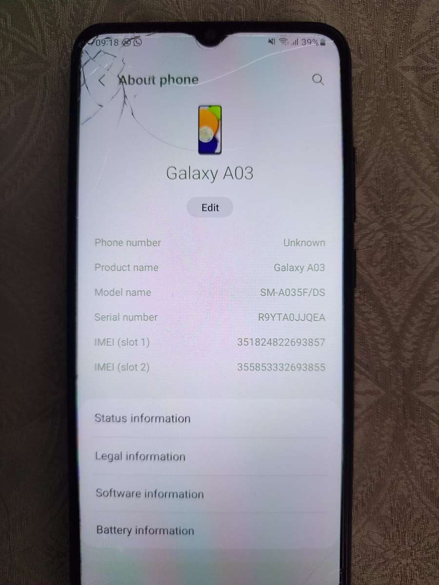 Samsung Galaxy A03 32gb 3gb dual sim 48mp camera (Cracked screen still working)