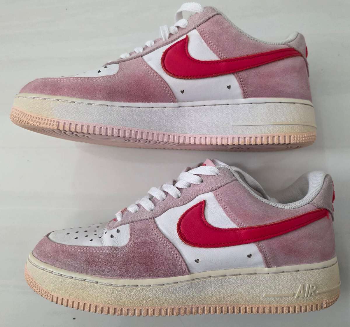 Nike Airforce 1 Leather - 07' Love Letter Valentyn's day (Highly Collectable)
