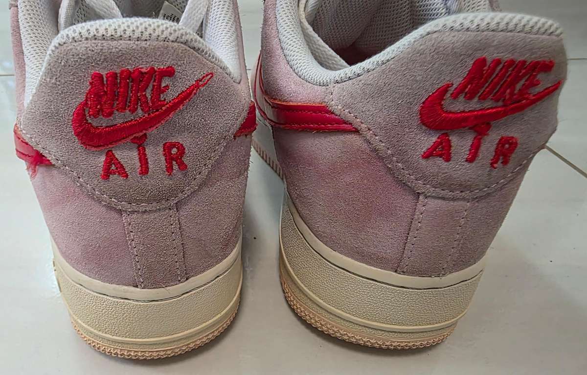 Nike Airforce 1 Leather - 07' Love Letter Valentyn's day (Highly Collectable)
