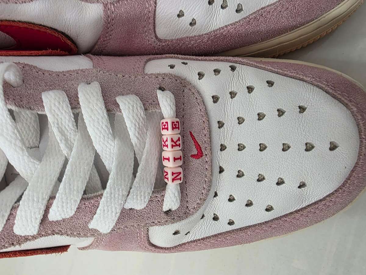 Nike Airforce 1 Leather - 07' Love Letter Valentyn's day (Highly Collectable)