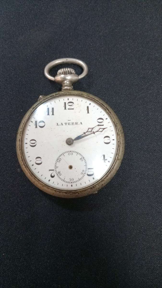 L A TERRA pocket watch