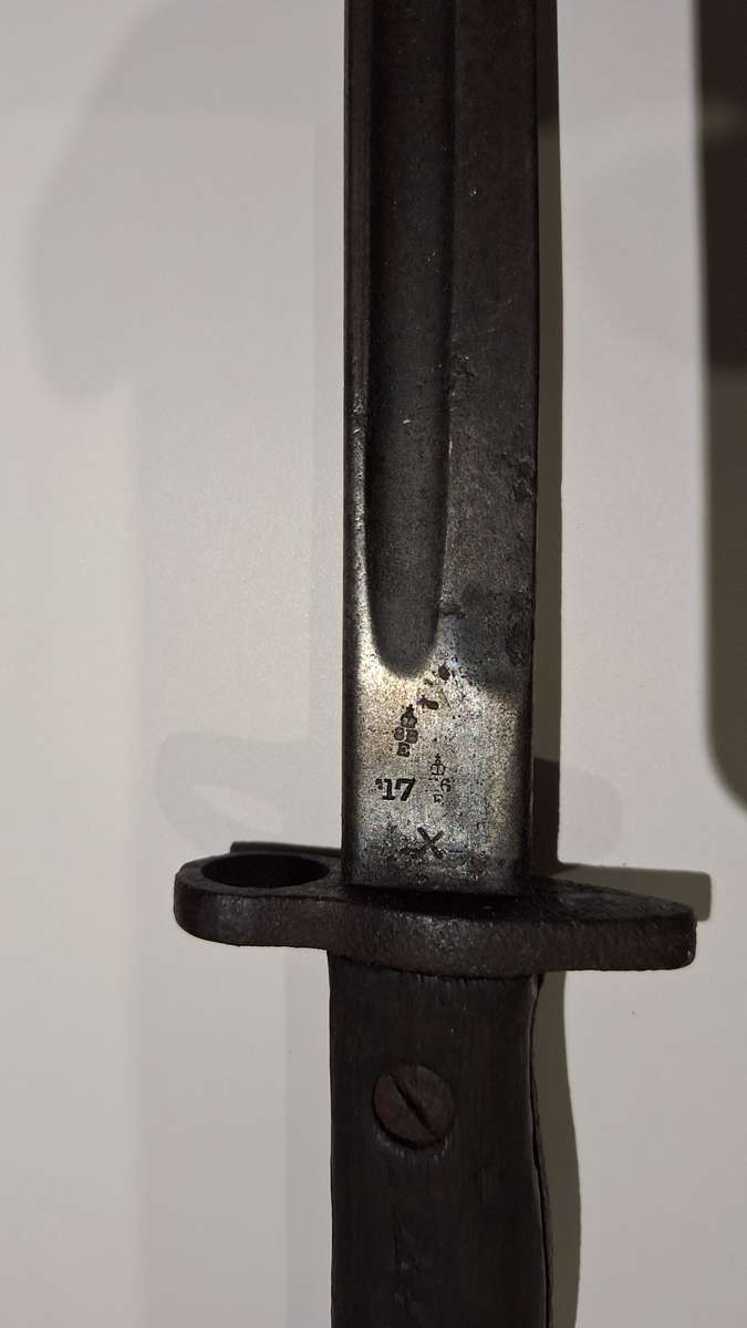 Antique British Bayonet with reproduction scabbard