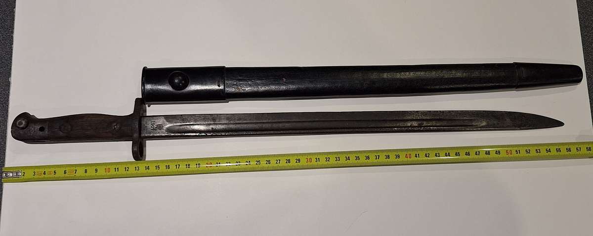 Antique British Bayonet with reproduction scabbard