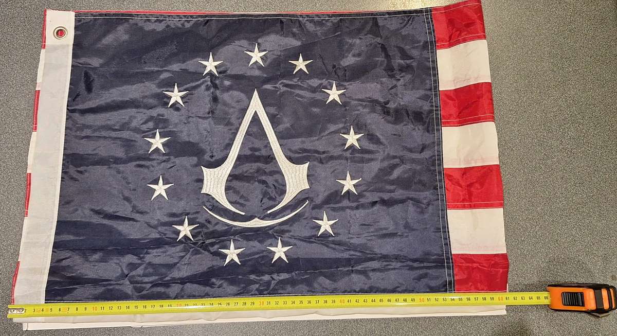 Assassin's Creed 3 collector's edition flag