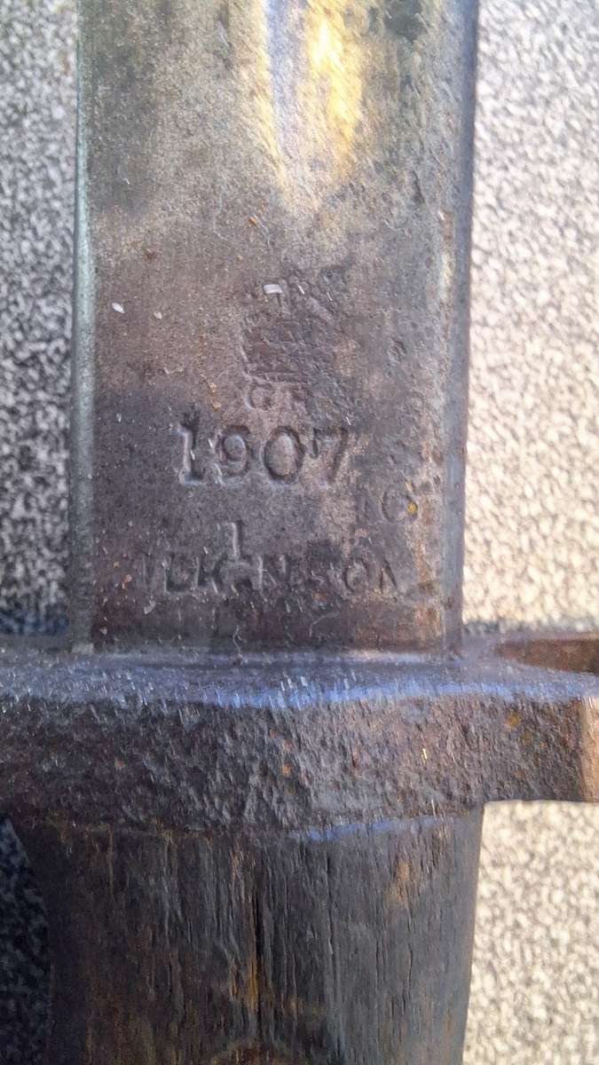 Antique British Bayonet with reproduction scabbard