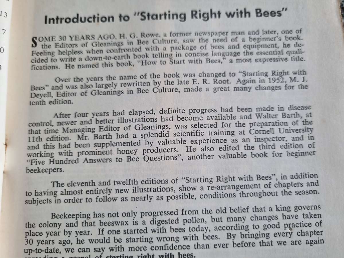 STARTING RIGHT WITH BEES A Beginner`s Handbook  Beekeeping Bee Keeping