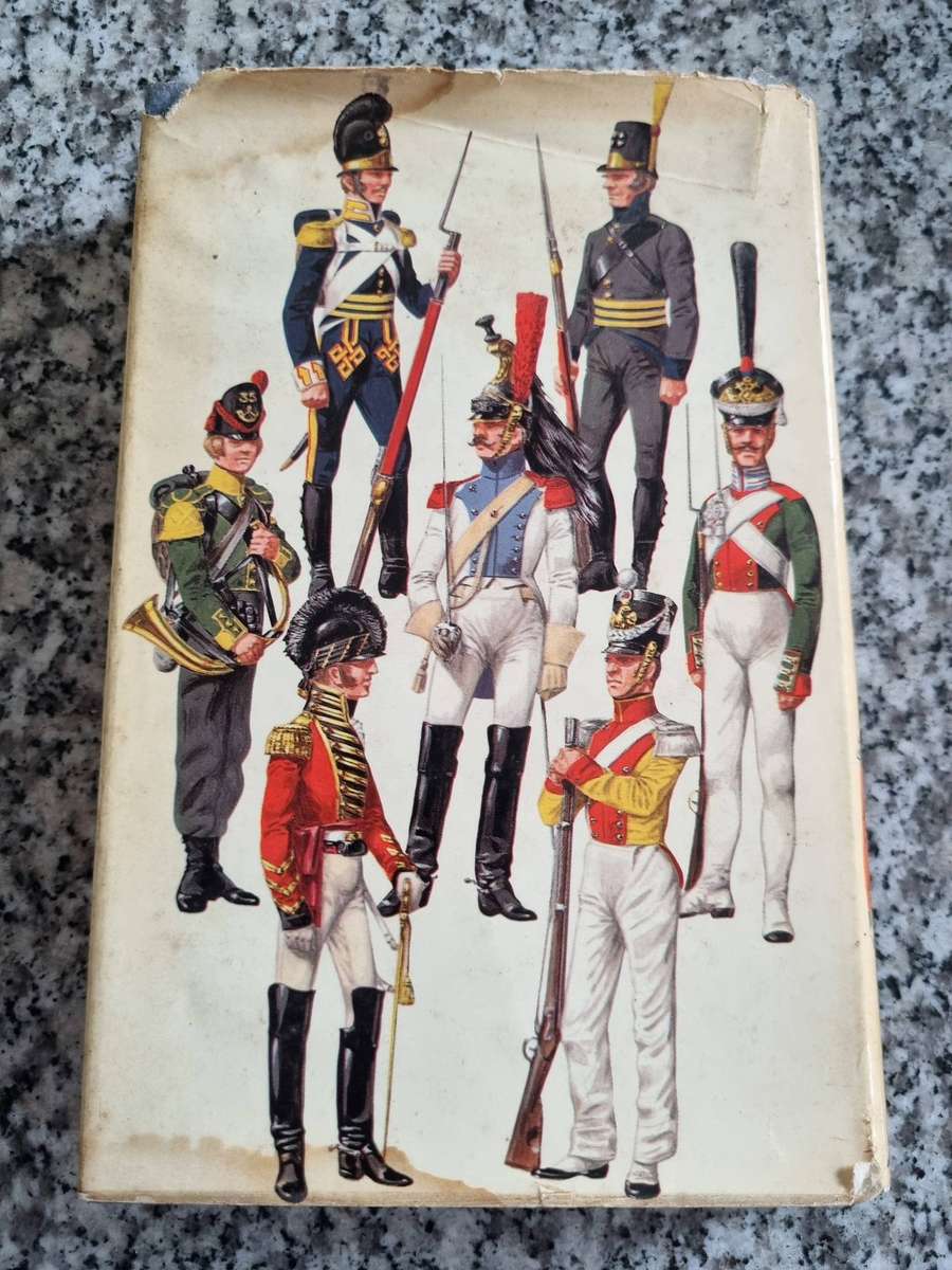 BLANDFORD MILITARY UNIFORMS OF THE WORLD in Colour 1968 ( army )