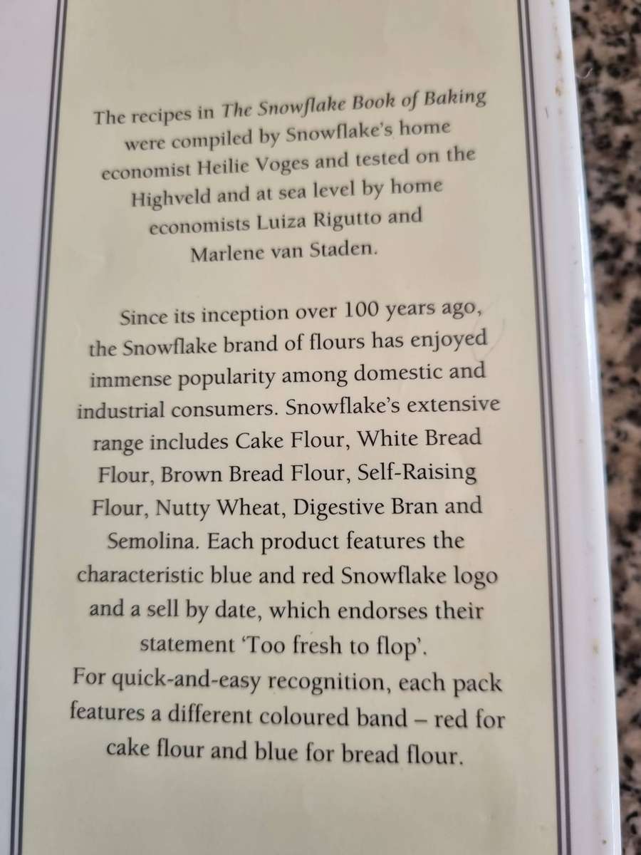 THE SNOWFLAKE BOOK OF BAKING  ( Snowflake Flour Cakes Breads cooking) ( Hardcover )