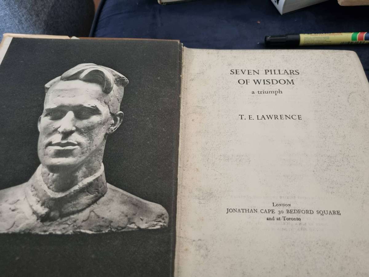SEVEN PILLARS OF WISDOM A TRIUMPH  T E LAWRENCE Ninth impression 1937
