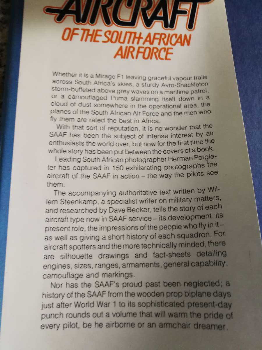 AIRCRAFT of the SOUTH AFRICAN AIR FORCE Text WILLEM STEENKAMP Photograpy HERMAN POTGIETER Hardcover