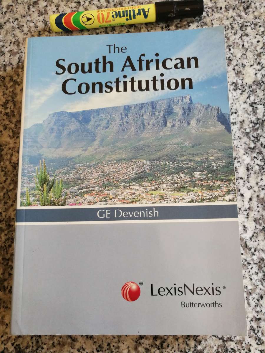 THE SOUTH AFRICAN CONSTITUTION G E DEVENISH LEXIS NEXIS 2005 Softcover