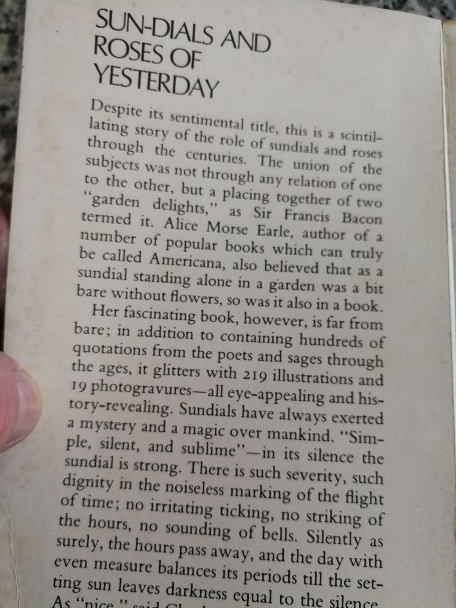 SUN DIALS AND ROSES OF YESTERDAY ALICE MORSE EARLE Reprint 1971 ( was first published 1902 )