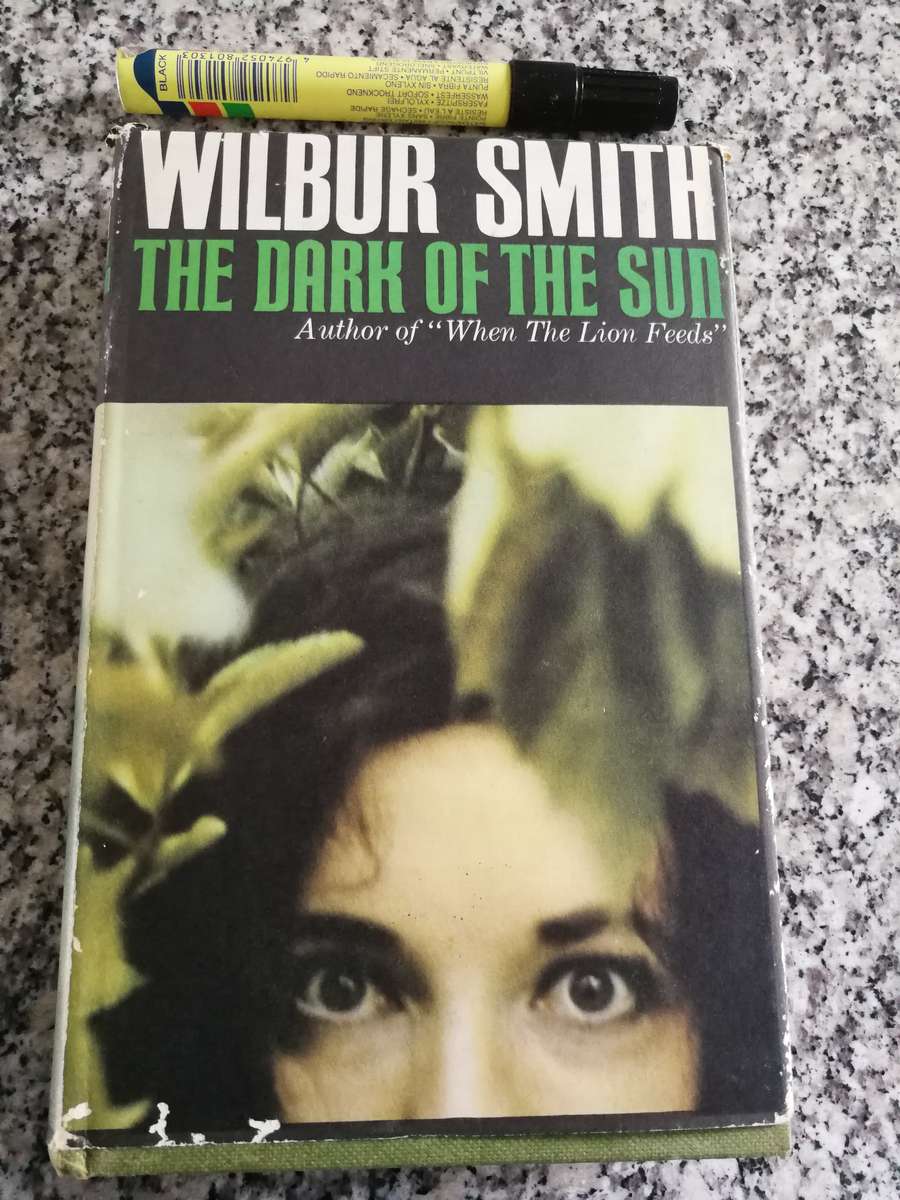 WILBUR SMITH THE DARK OF THE SUN Heineman Reprint 1972