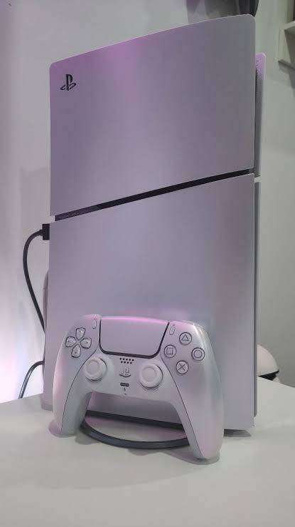 PS5 Slim CHROMA PEARL Covers (NEW/SEALED)