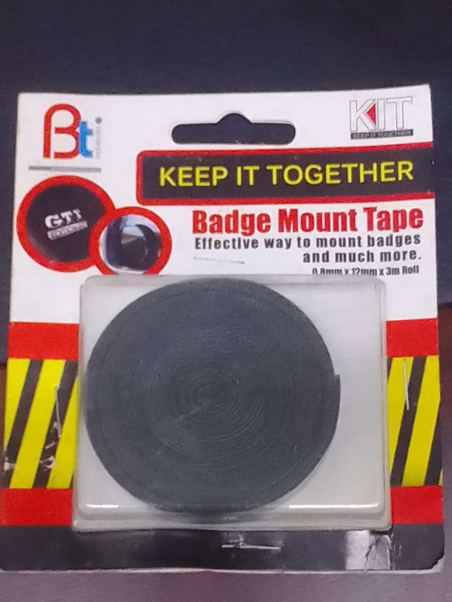 Badge mount adhesive tape (3 metres)