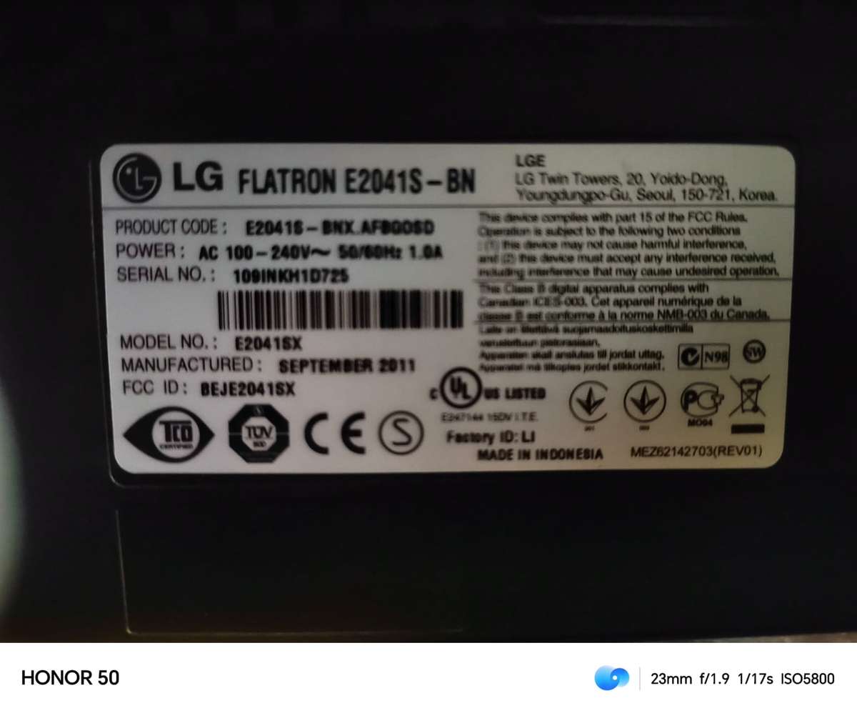 20" LG Flatron E2041 (E2041S-bn) LED Display Monitor