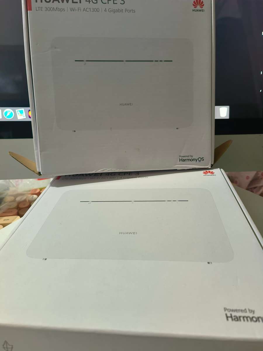 Latest Huawei 4G Router 3 Pro model B535-932a (It take a SIM CARD) up 64 users