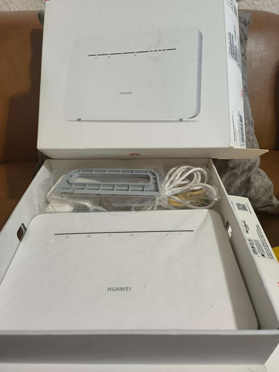 Latest Huawei 4G Router 3 Pro model B535-232  (It take a SIM CARD) up 64 users