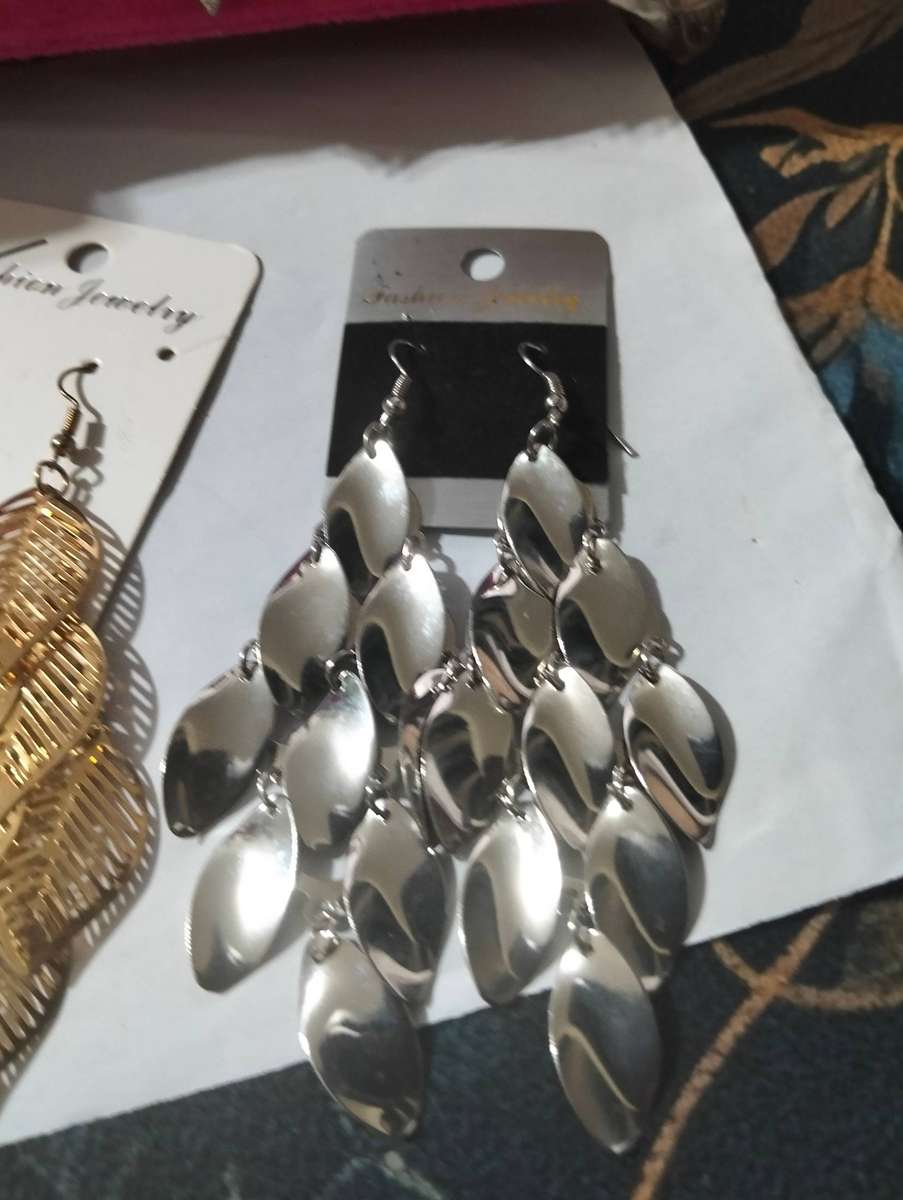 x4 Fashion Earrings Hollow Metal Leaves Leaf Long Dangle