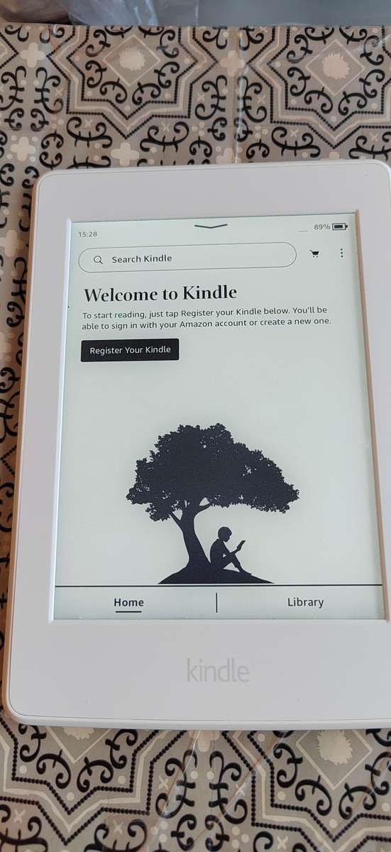 Amazon Kindle Paperwhite  7th Generation 6inch 3GB