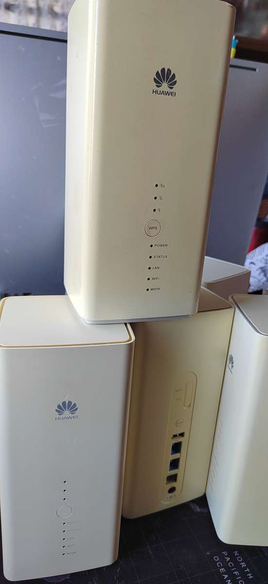 Huawei B618-22d 4G LTE Router - Takes SIM Card 64 Devices