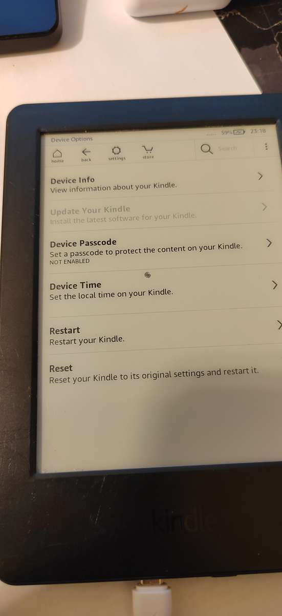 Amazon Kindle Paperwhite  7th Generation 6inch 4GB - Model 90C6