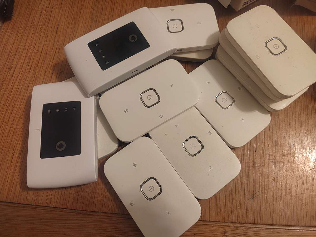 Huawei 4G R218h Vodafone Broadband Hotspot LTE Mifi/ Router