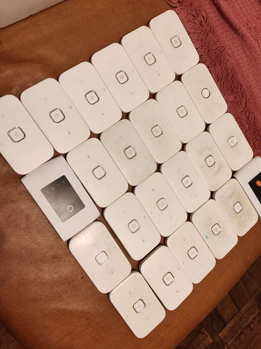 Huawei 4G R218h Vodafone Broadband Hotspot LTE Mifi/ Router