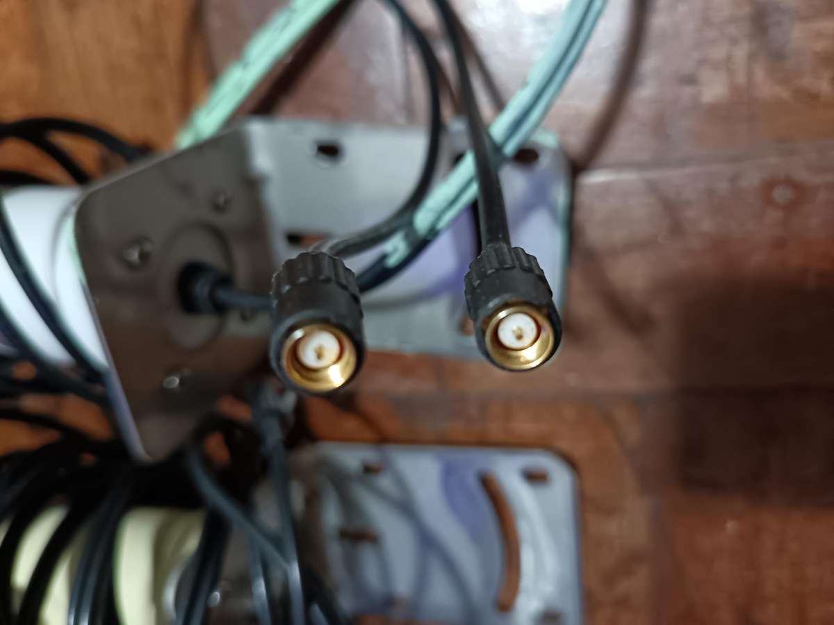 Poynting Omni Directional LTE Mimo Antenna