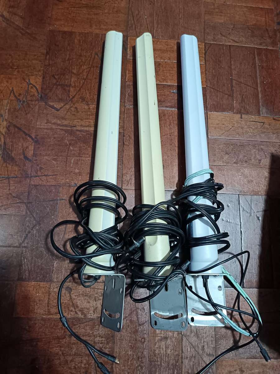 Poynting Omni Directional LTE Mimo Antenna