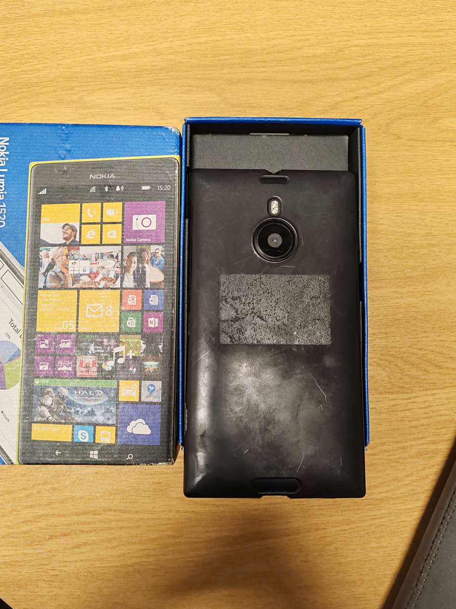 Nokia Lumia  1520