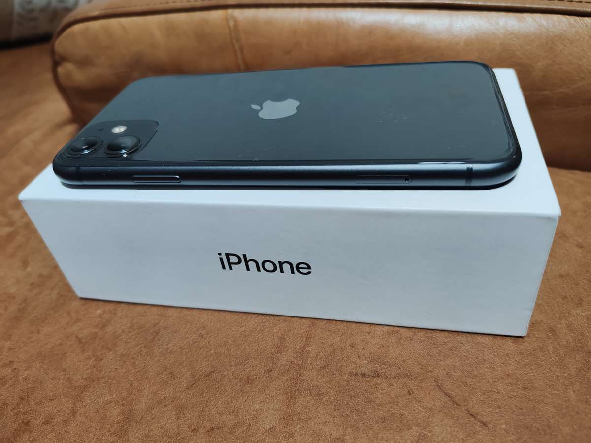 iPhone 11 64