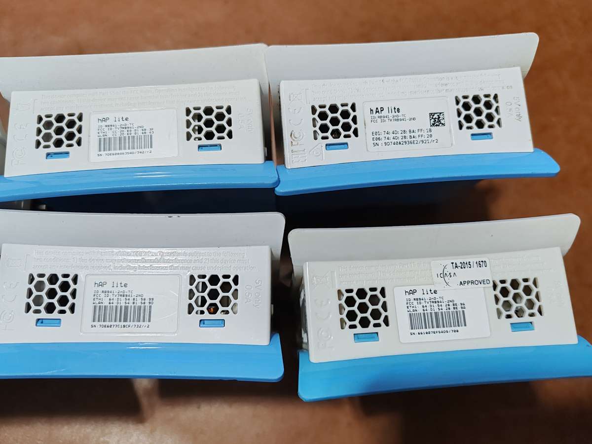 MikroTik hAP lite SOHO 2GHz WiFi Router - network switch (It does not take a SIM CARD)